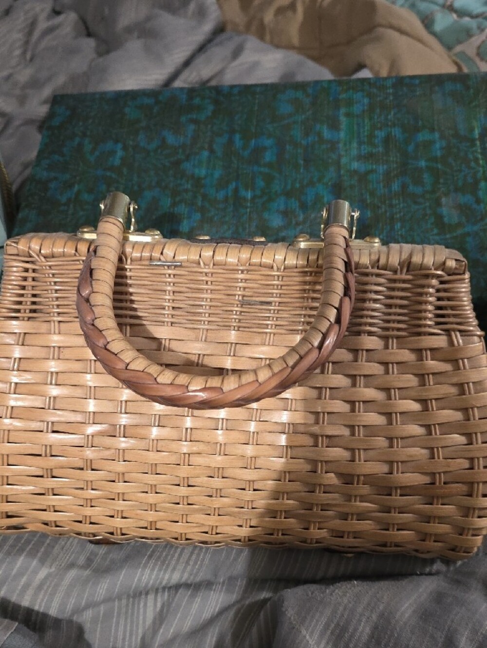 Vintage Wicker Woven Handbag with Amber Bead Accent - Picture 4 of 7